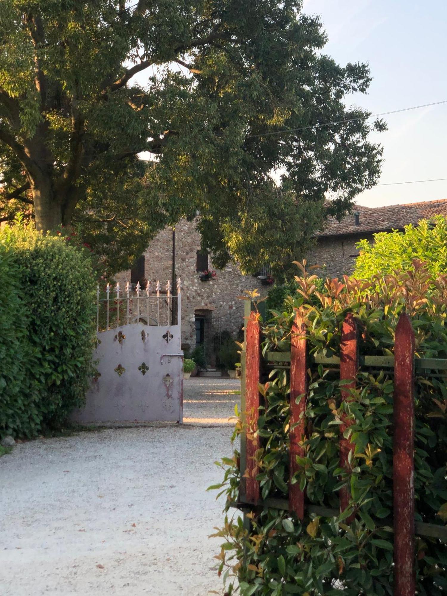 B&B Cascina Mattarelle มอนซามบาโน ภายนอก รูปภาพ
